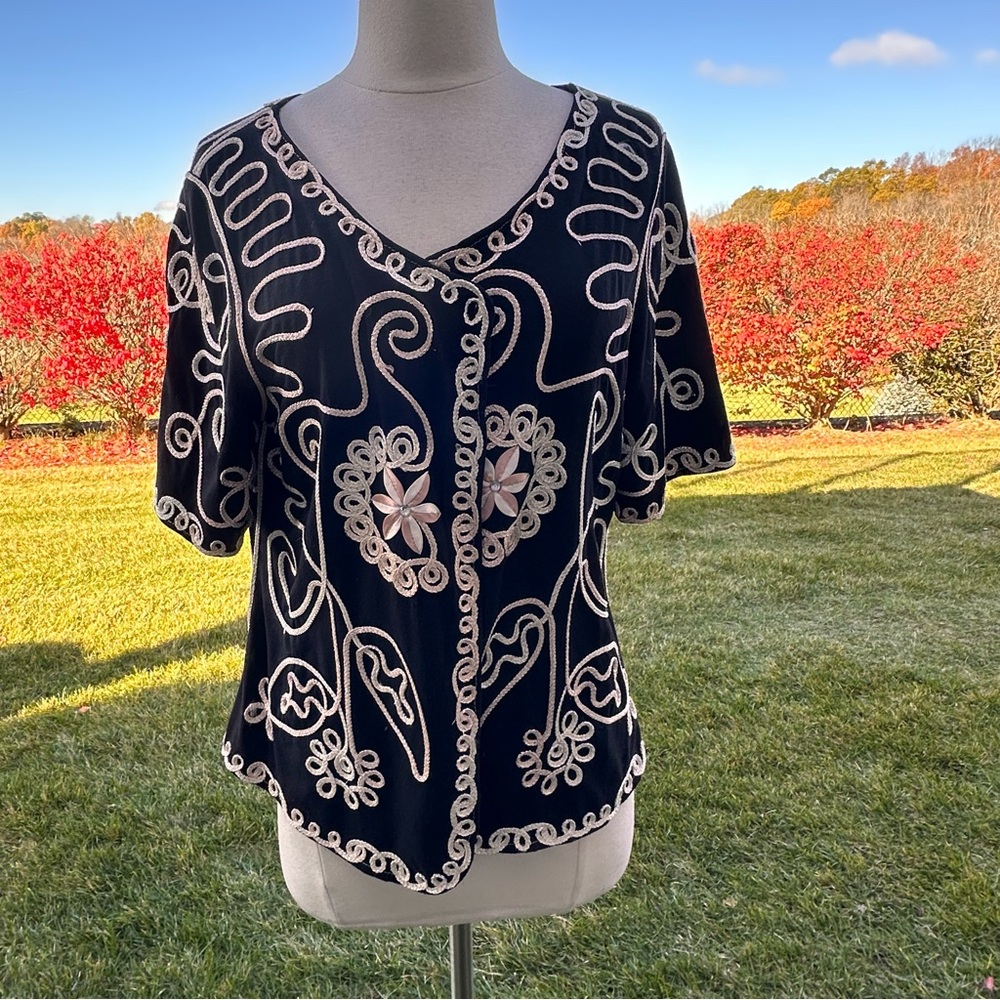 Objects D'art Black Short Sleeve Embroidered Petite Jacket